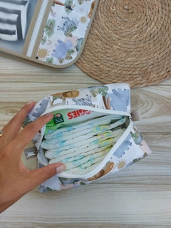 NECESSAIRE BOX SAFARI AQUARELA