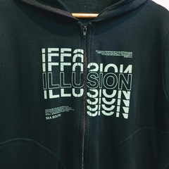 Casaco Zíper Estampado Preto Illusion - comprar online