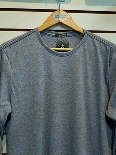 Camisa Manga Longa Pontilhada Gola Redonda Azul Claro