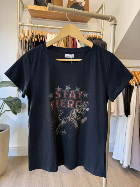 REMERA PITEA