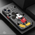 Mickey levantando pie derecho iPhone 15