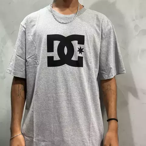 Camiseta DC Shoes Star