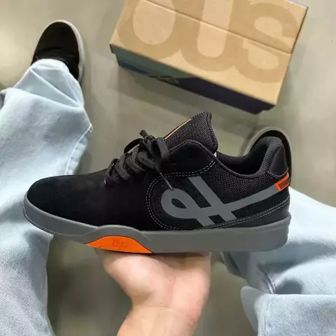 Tenis Öus Imigrante