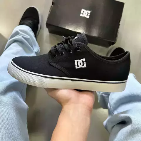 Tenis DC Shoes District
