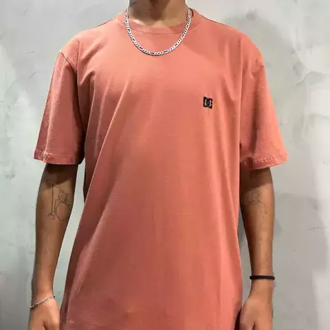 Camiseta DC Shoes Embroidery