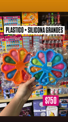 Pop it plástico + silicona (grandes) x3