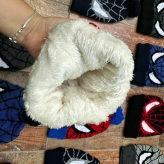 Gorro Spiderman con piel en internet