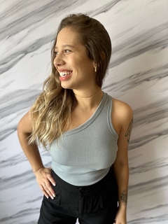 BLUSA OMBRO SÓ na internet