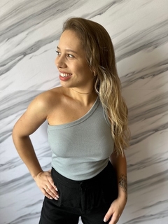 BLUSA OMBRO SÓ - comprar online