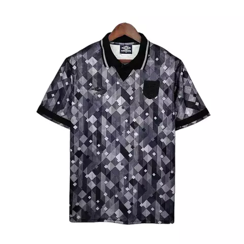 Camisa Inglaterra Retrô 1990 Preta e Branca - Umbro