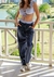Pantalon rallado con detalle en cintura PATRICIA en internet
