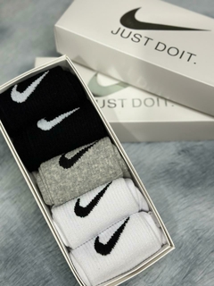 Caja de medias Nike