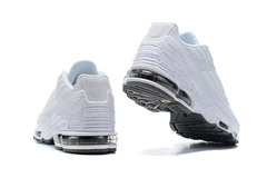 Air Max Plus TN 3 ''Triple White'' na internet