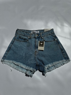 Short Breezer en internet