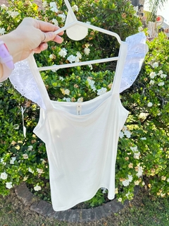 Musculosa Lucy