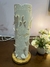 LUMINÁRIA MULHER COM ROSA 36cm - BRILHO ARTESANAL