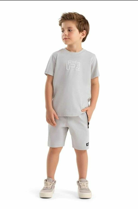 Conjunto Camiseta e Bermuda Coloritta - comprar online