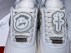 Nike Air Force 1 Low Sail Travis Scott na internet