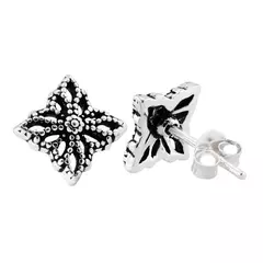 BRINCO PRATA FLOR QUADRADA ENVELHECIDA - comprar online