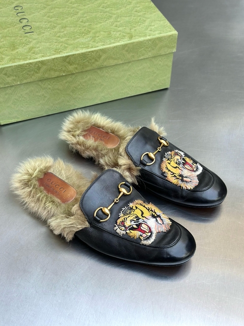 Mule Gucci PrinceTown Tiger Preto - comprar online