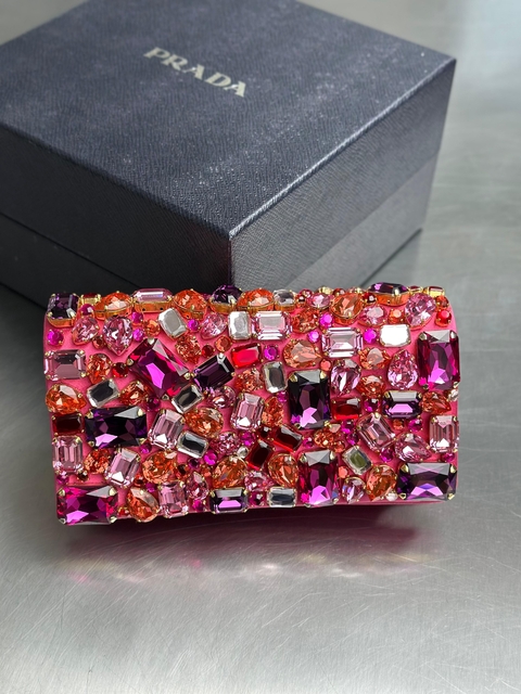 Clutch Prada Fuchsia Satin Crystal - comprar online