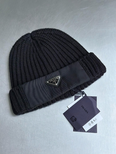 Gorro Prada em lã e Gabardine Re-nylon Preto - comprar online