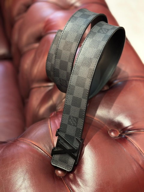 Cinto Louis Vuitton Damier Preto - comprar online