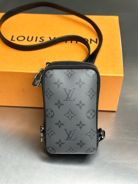 Shoulder Bag Louis Vuitton Eclipse Reverse Double Phone - comprar online