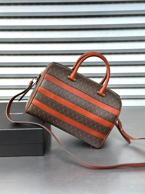 Bolsa Saint Laurent Le Duffle Monograma - comprar online