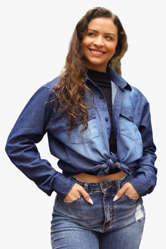 Camisa Jeans Adulto Feminina Manga Longa Lavagem Escura na internet