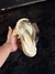 CHINELO MEGAH BEGE na internet