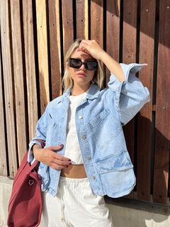 CAMPERA LIGHT DENIM MULTIPOCKET - comprar online