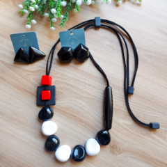 Colar Longo Em Resina - comprar online
