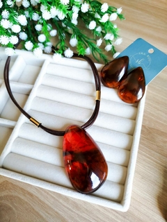 Colar pingente resina - comprar online