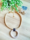 colar corda com resina