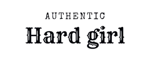 Hard Girl | Brechó Online de Roupas e Acessórios Autênticos
