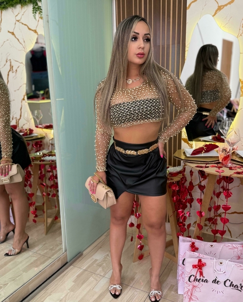 Conjunto cropped e saia