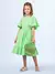 Vestido Verde com Mangas Amplas na internet