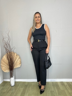 Calça slim