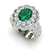 Anel de ouro 18k com esmeralda oval central e diamantes ao redor