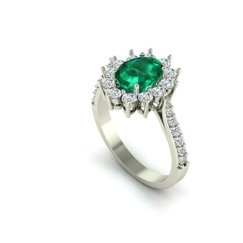 Anel de ouro 18k com esmeralda central e diamantes ao redor.