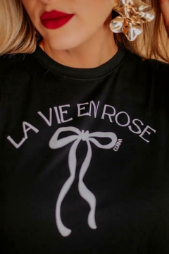 T-Shirt Laço La Vie En Rose