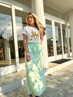T-Shirt Aperol com Pedraria - Dona Fina Concept
