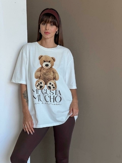 T-Shirt Urso Oversized na internet