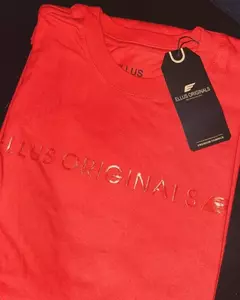 Camiseta Vermelha Básica (Exclusiva) - comprar online