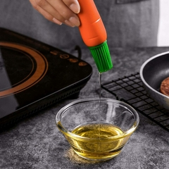 Pincel para Repostería de Silicona con Forma de Zanahoria Resistente al Calor en internet