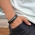 PULSEIRA DE COURO PRETO AJUSTÁVEL (PROTEÇÃO FOSCO)