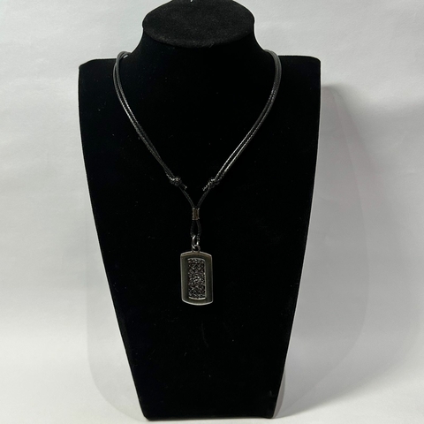 COLAR TEMPLAR DE FIO PRETO (PAI FELIZ AQUELE)