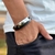PULSEIRA DE COURO PRETO AJUSTÁVEL (GRATIDÃO ESCOVADO)