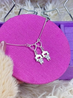 COLAR DUAS MENINAS - BANHADO A PRATA